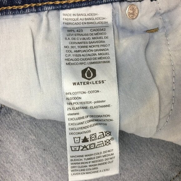 NEW Levi's Denizen Boyfriend Jeans Stretch Cuffed Light Wash size 12 length 26" - Picture 8 of 9